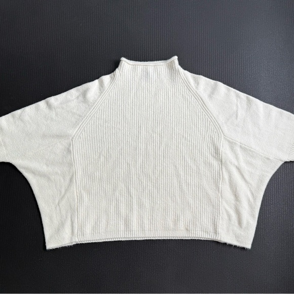 Able Ivory Knit Sweater - Picture 2 of 3